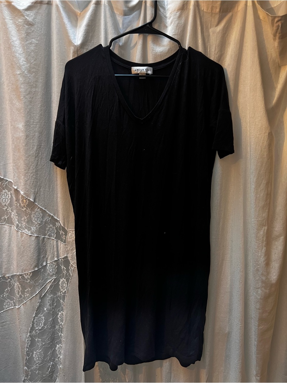 Amour Vert Black V-Neck Tee Dress